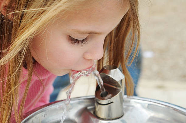 Why Public Drinking Water Fountains Are Important Outdoors